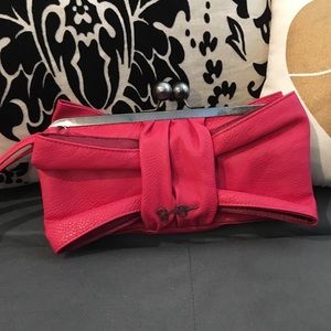 Jessica Simpson wristlet